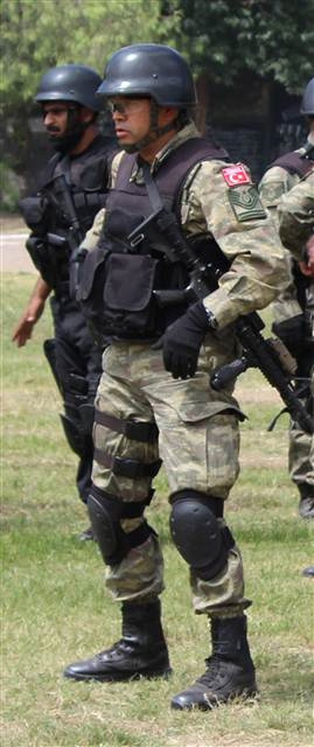 Ömer Halisdemir'in yeni fotoğrafları yayınlandı - 5