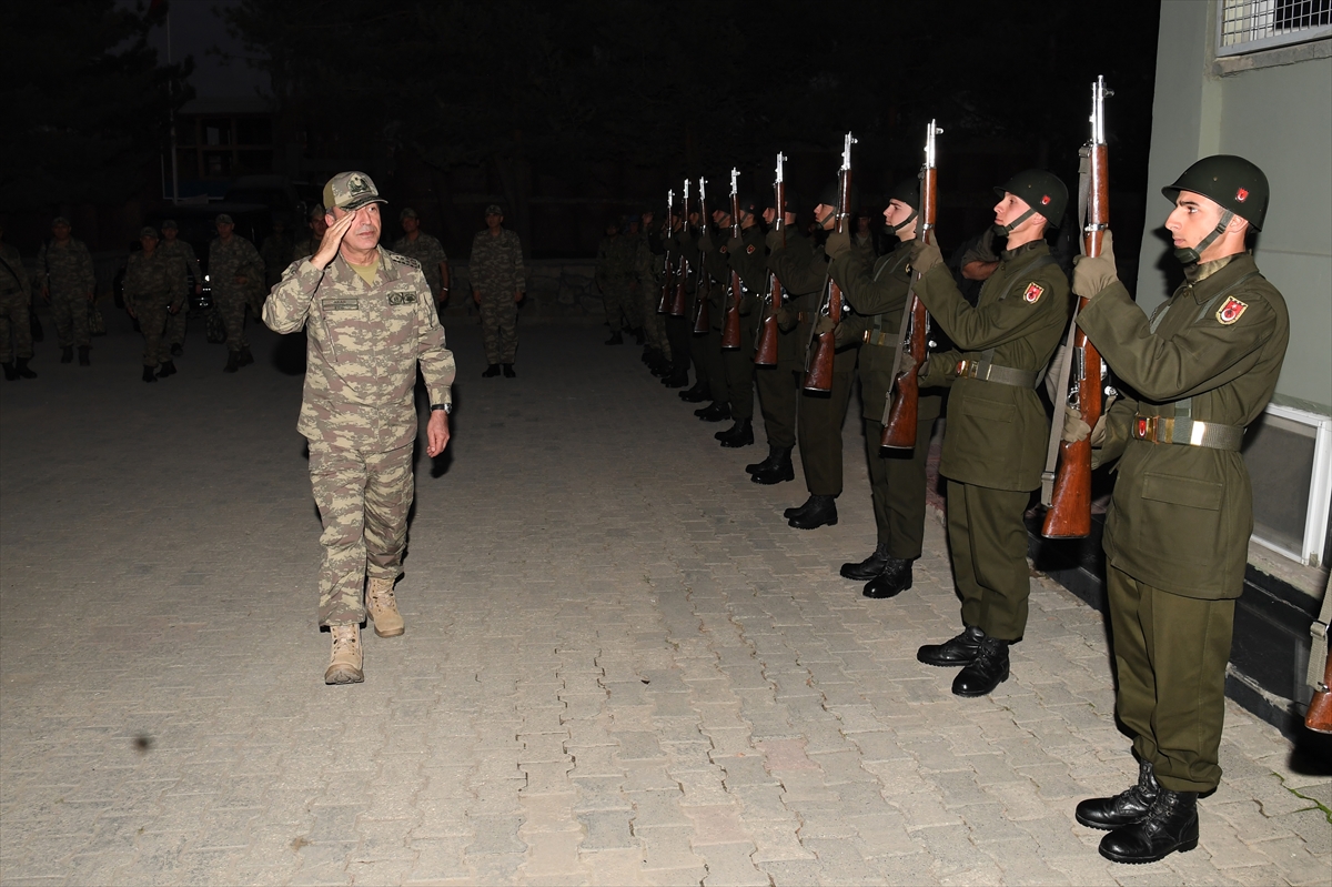 Orgeneral Akar'dan sınırda inceleme - 827