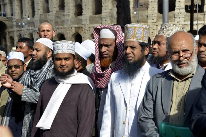 Roma'da Cuma namazı - 2