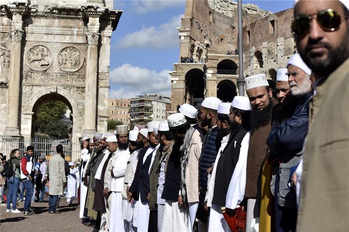 Roma'da Cuma namazı - 9