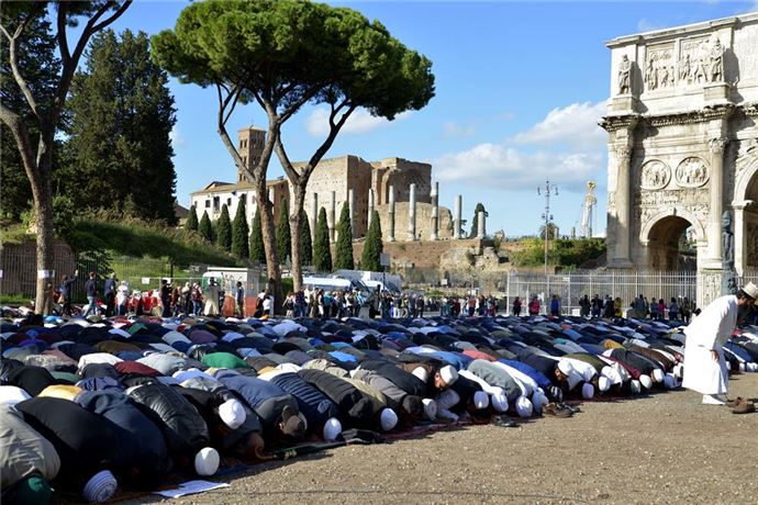 Roma'da Cuma namazı - 14