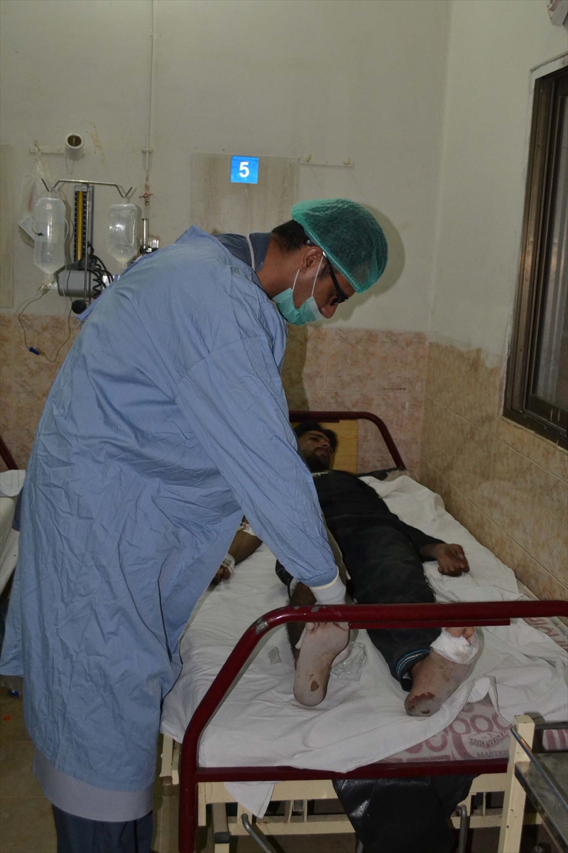 Pakistan'daki polis merkezi saldırısından kareler - 15