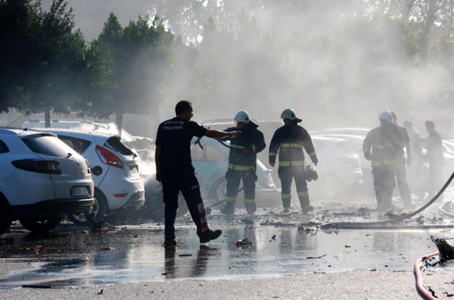Antalya Ticaret ve Sanayi Odası otoparkında patlama - 745