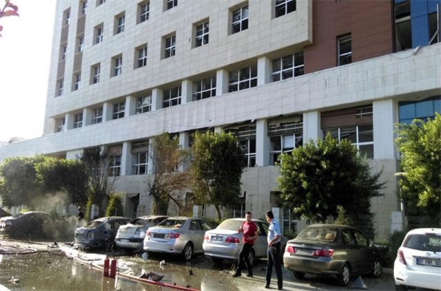 Antalya Ticaret ve Sanayi Odası otoparkında patlama - 519