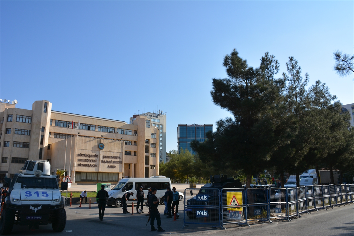 Diyarbakır'da HDP'li gruba esnaf tepkisi - 650