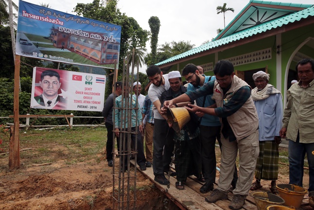 Şehit Ömer Halisdemir Okulunun temeli atıldı - 2