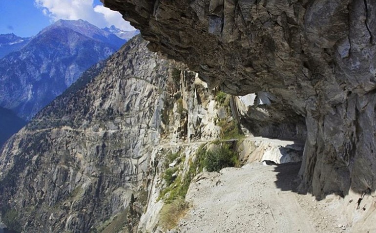 Bu yollardan geçmek cesaret ister! - 3