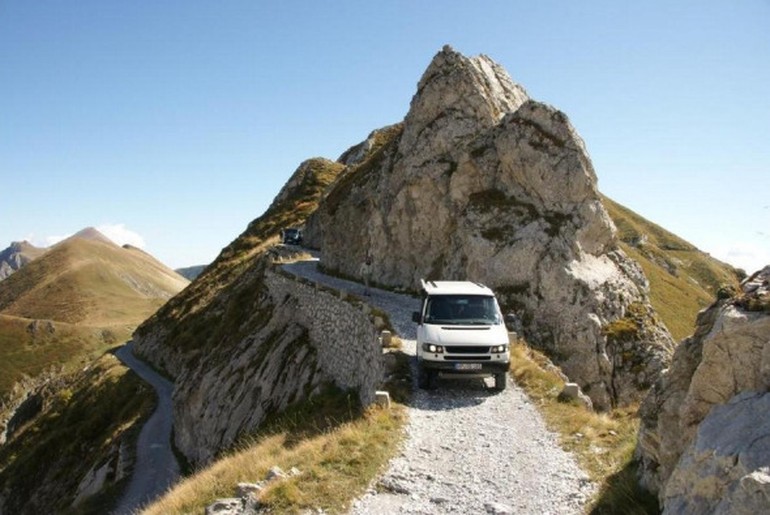 Bu yollardan geçmek cesaret ister! - 9