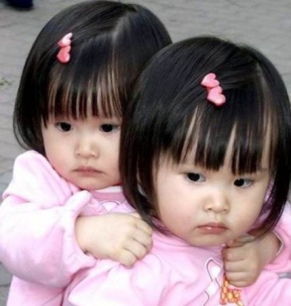 En güzel ikiz bebek fotoğrafları - 715