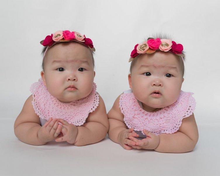 En güzel ikiz bebek fotoğrafları - 590