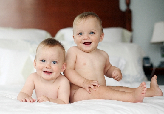 En güzel ikiz bebek fotoğrafları - 914