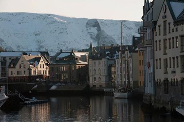 Sosyal medyada en çok paylaşılan kareler - 801