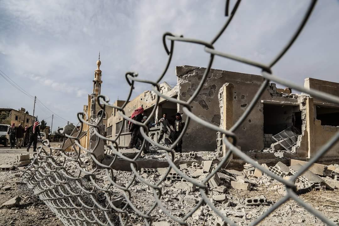 Rus uçakları İdlib’te okulu vurdu - 4