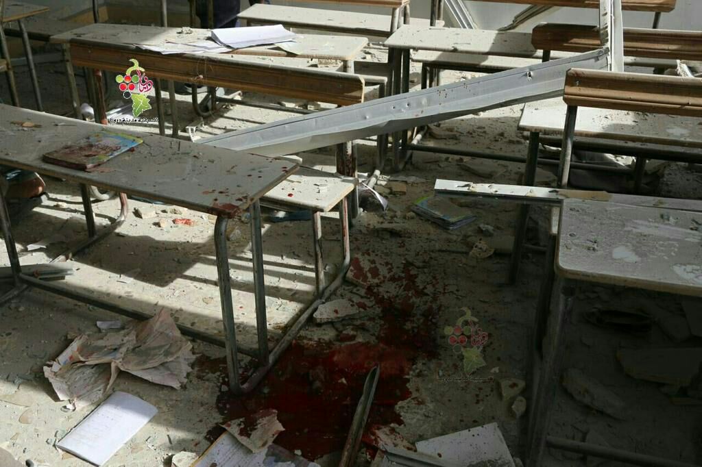 Rus uçakları İdlib’te okulu vurdu - 2