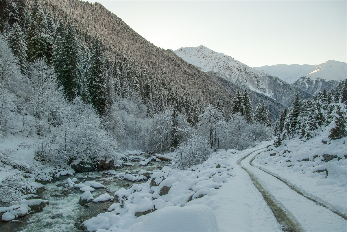 Kaçkar Dağları beyaza büründü - 11