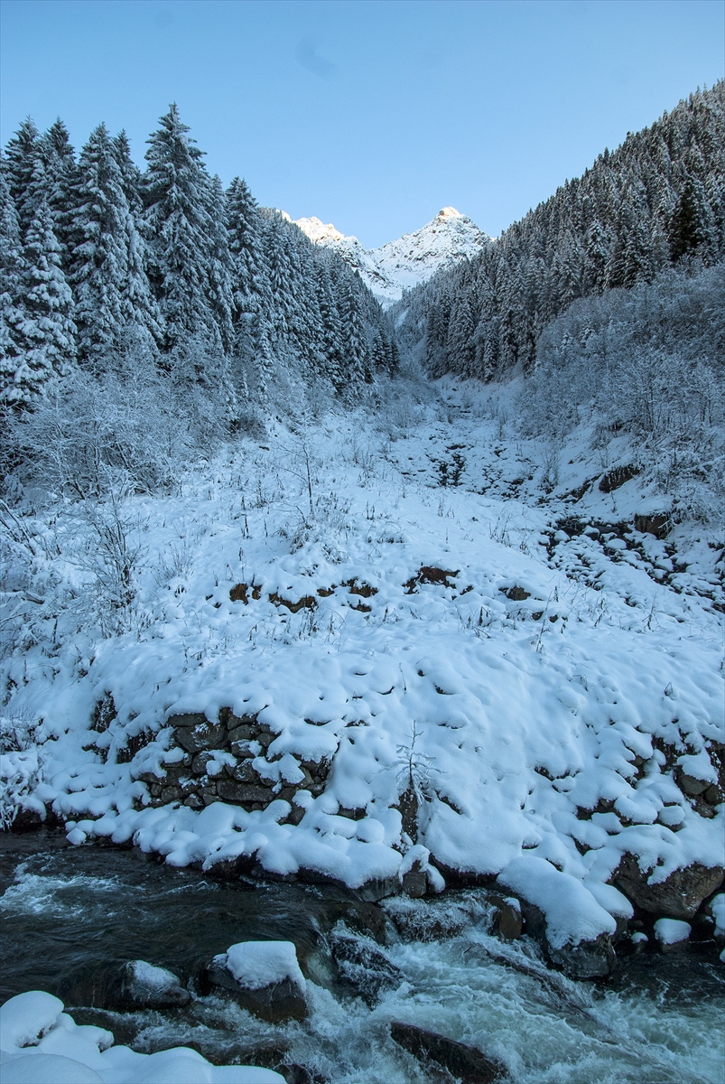 Kaçkar Dağları beyaza büründü - 5