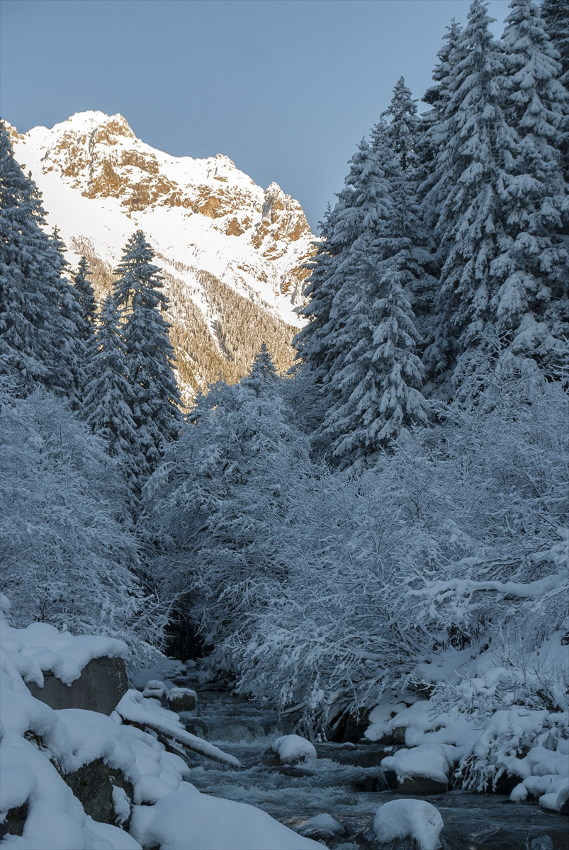 Kaçkar Dağları beyaza büründü - 9