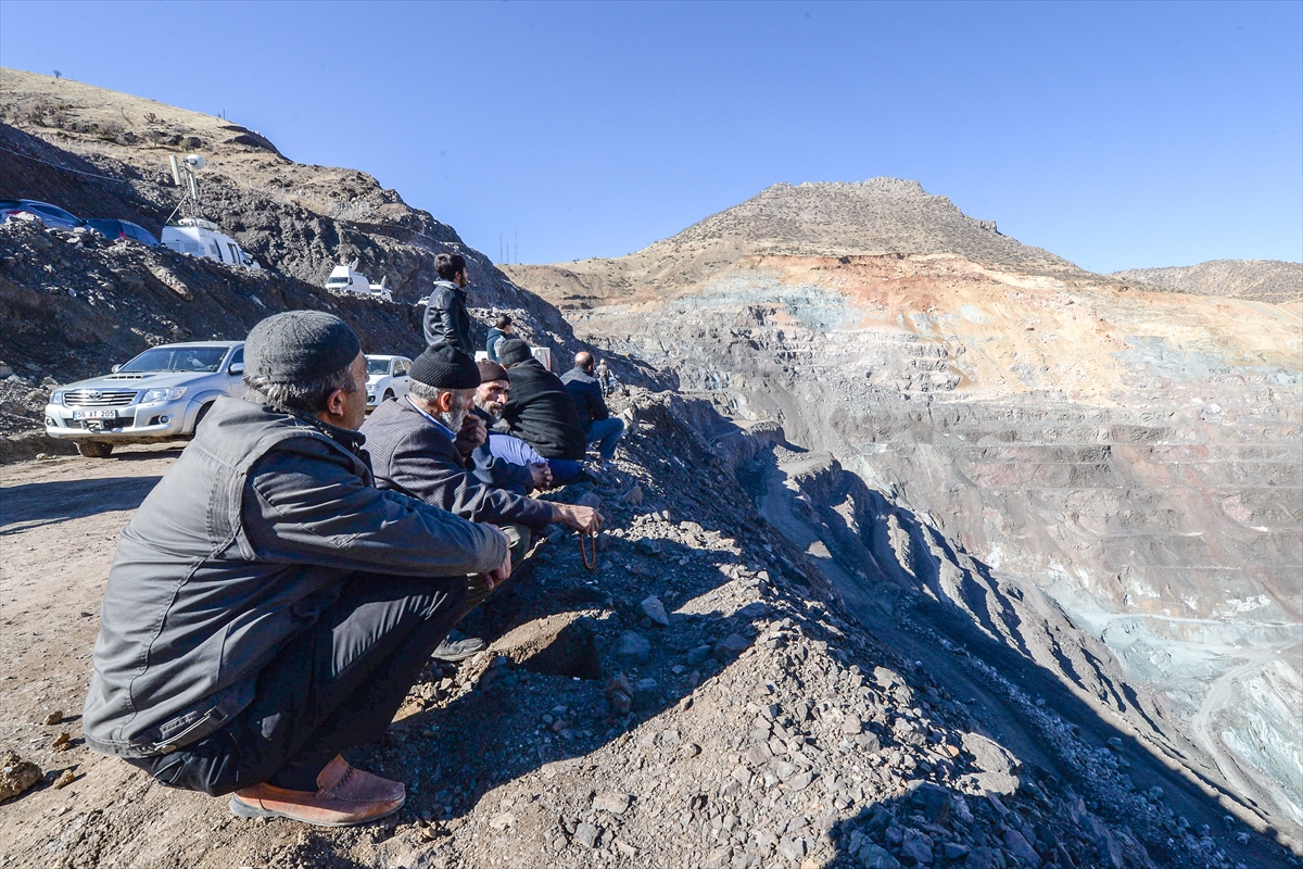 Şirvan'da acı bekleyiş sürüyor - 587