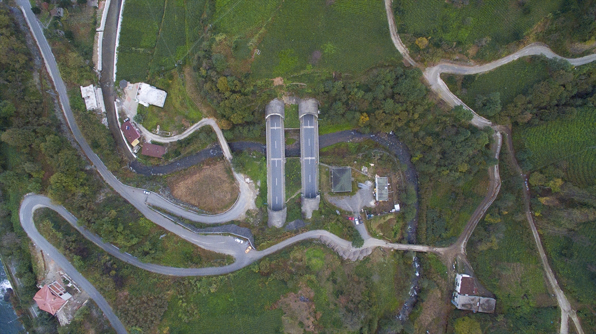 Rize'de doğayla bütünleşen tüneller ilgi çekiyor - 3
