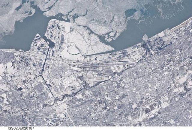 Dünya gece uzaydan böyle görünüyor - 907