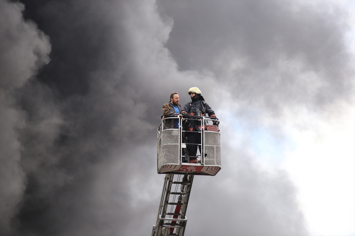 Bayrampaşa'da büyük yangın! - 534