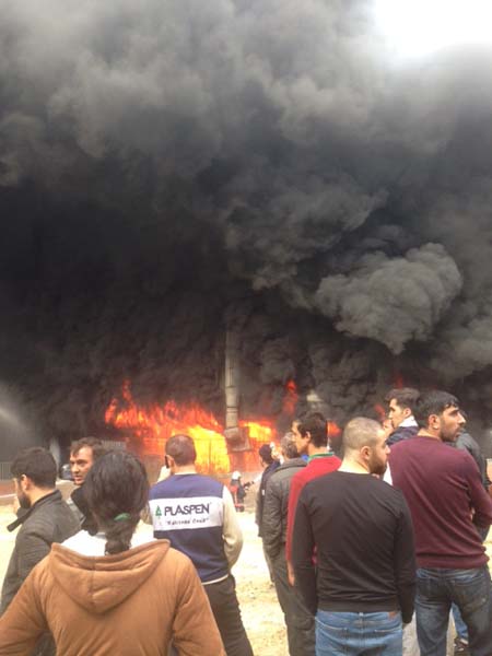 Bayrampaşa'da büyük yangın! - 675