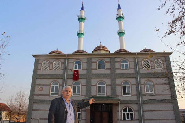 Minareyi görüyorlar ama camiyi bulamıyorlar! - 1