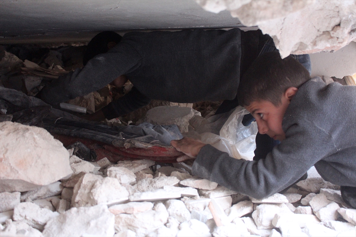 Halep kan ağlıyor! - 24