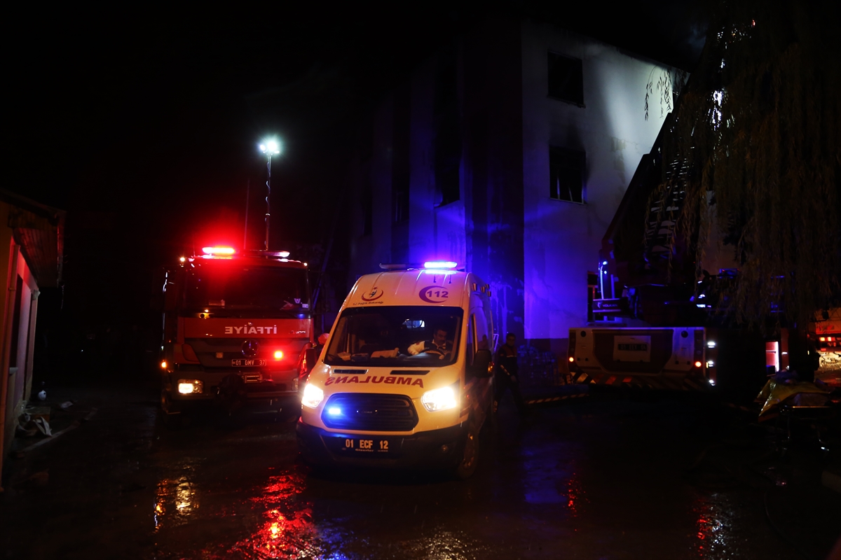 Adana'da öğrenci yurdundaki yangından ilk kareler - 31