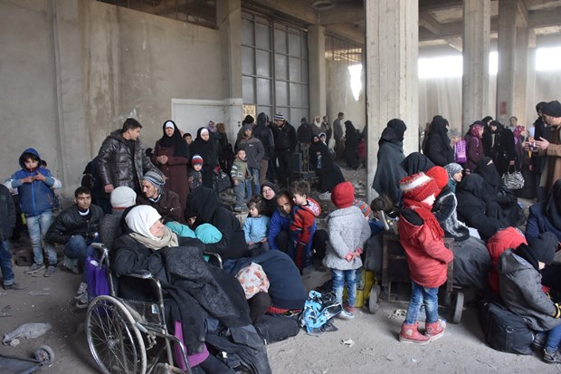 Rejim askerleri kaçan sivilleri vuruyor! - 617