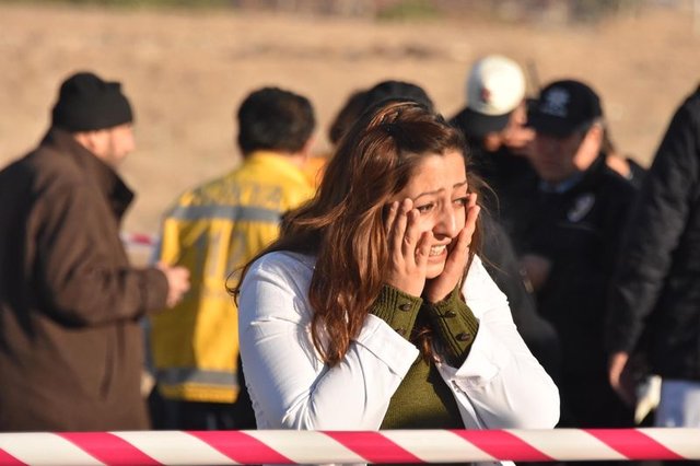 Konya'da hafriyat kamyonu, öğrenci servisine çarptı: 1 ölü, 14 yaralı - 20