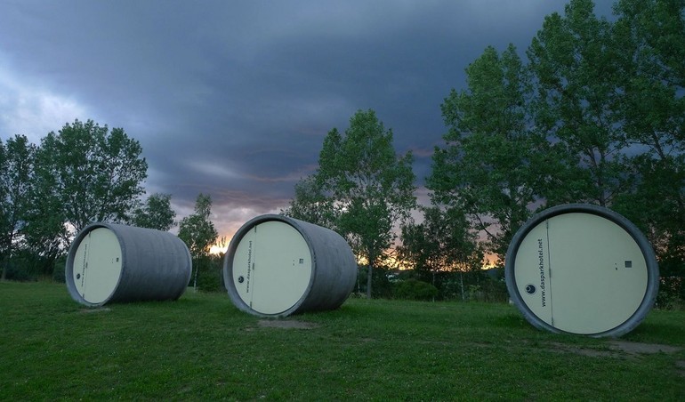 Kanalizasyon borusundan otel yaptılar! - 2
