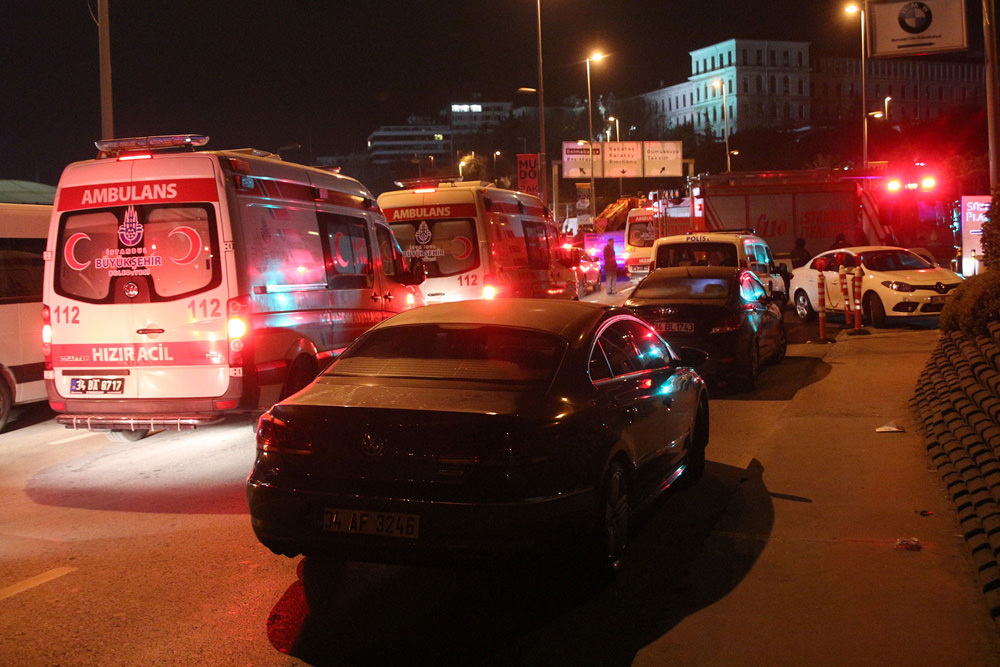 İstanbul Beşiktaş'taki patlama anı ve sonrasının fotoğrafları - 16