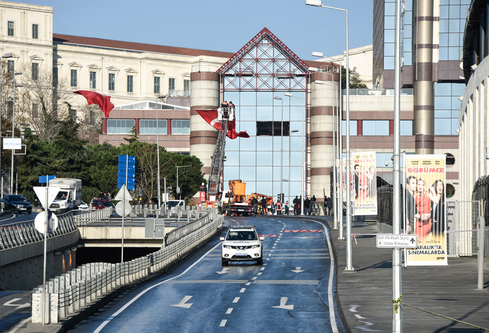 İstanbul Beşiktaş'taki patlama anı ve sonrasının fotoğrafları - 57