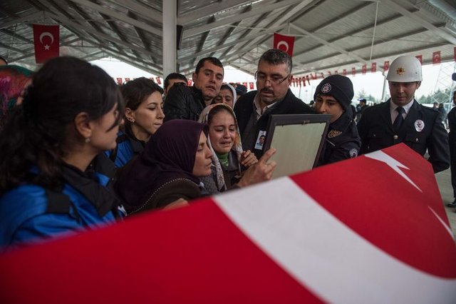 Türkiye, şehitlerini uğurladı - 137