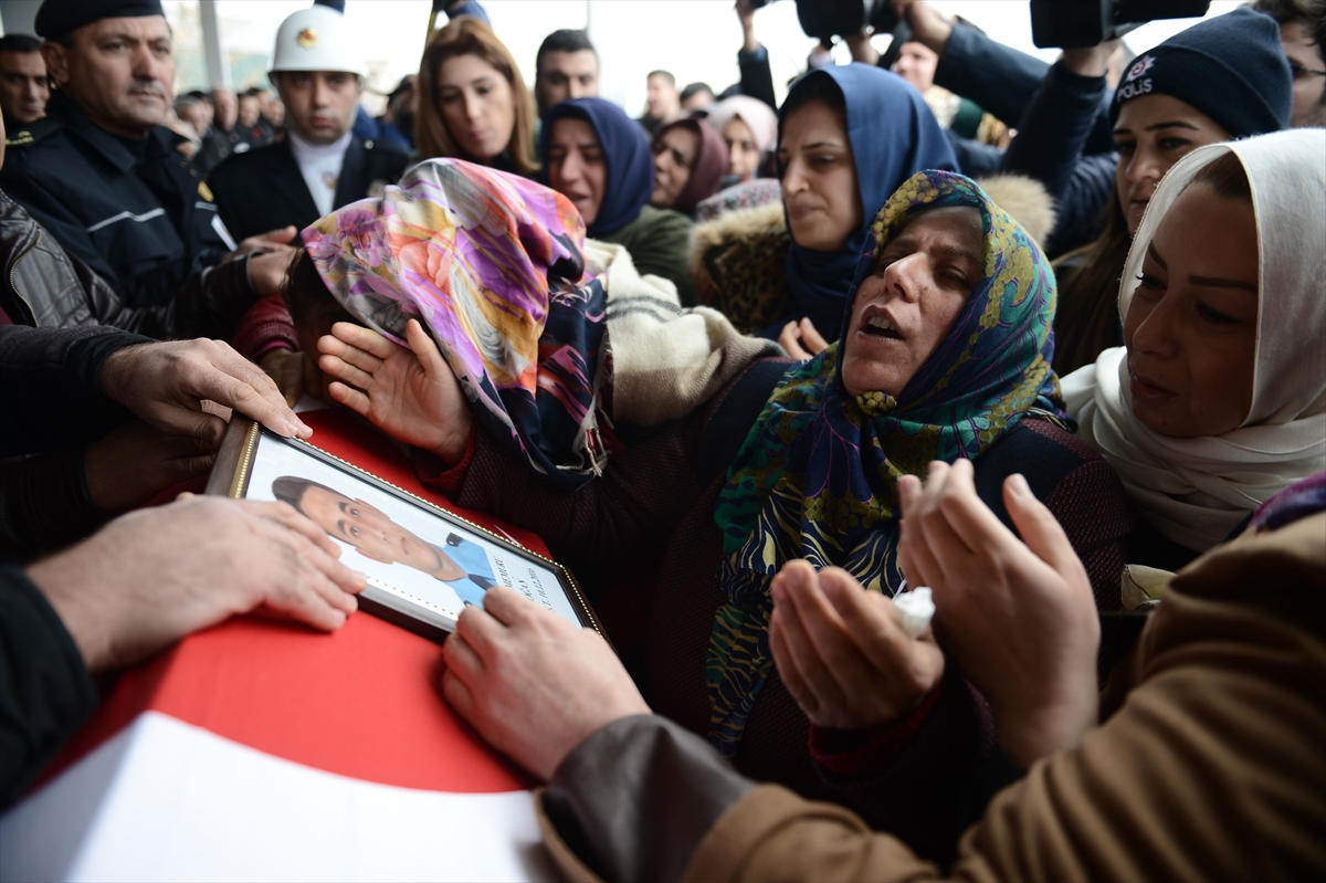 Türkiye, şehitlerini uğurladı - 143