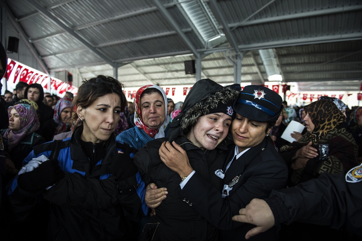 Türkiye, şehitlerini uğurladı - 145