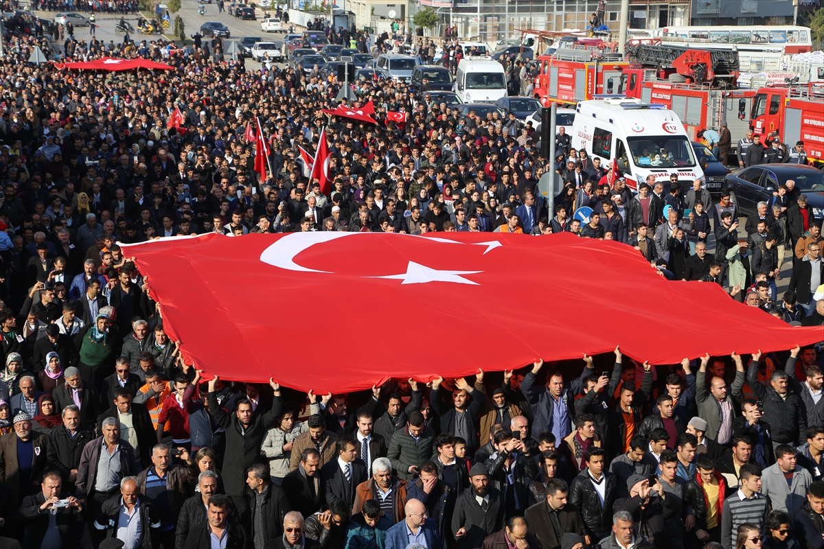 Türkiye, şehitlerini uğurladı - 157
