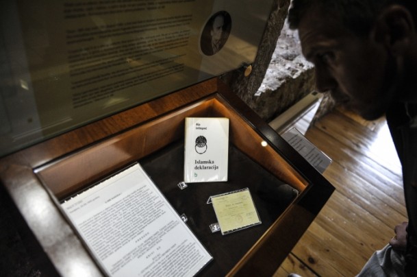 Aliya İzzetbegoviç Müzesi kapılarını ziyaretçilere açtı - 5