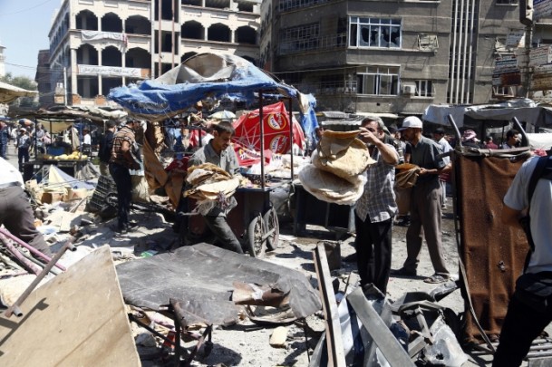 Suriye'de pazar yerine hava saldırısı - 4