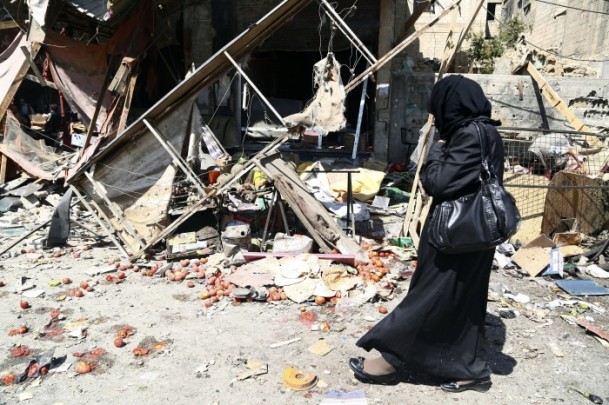 Suriye'de pazar yerine hava saldırısı - 11