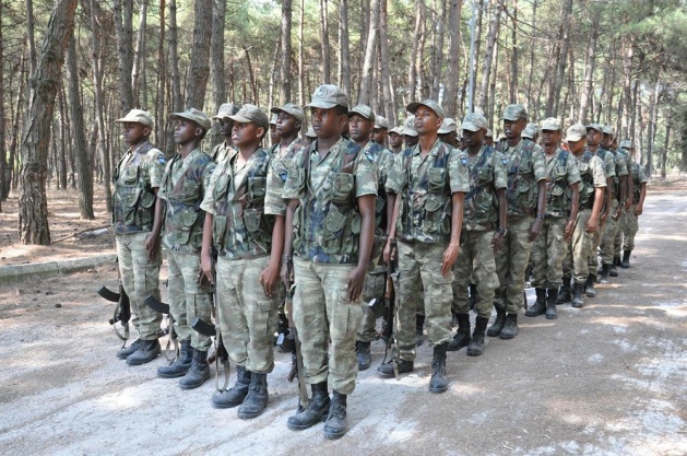 Somalili astsubaylar Balıkesir'de eğitiliyor - 523