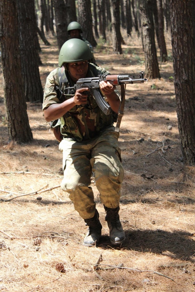 Somalili astsubaylar Balıkesir'de eğitiliyor - 744