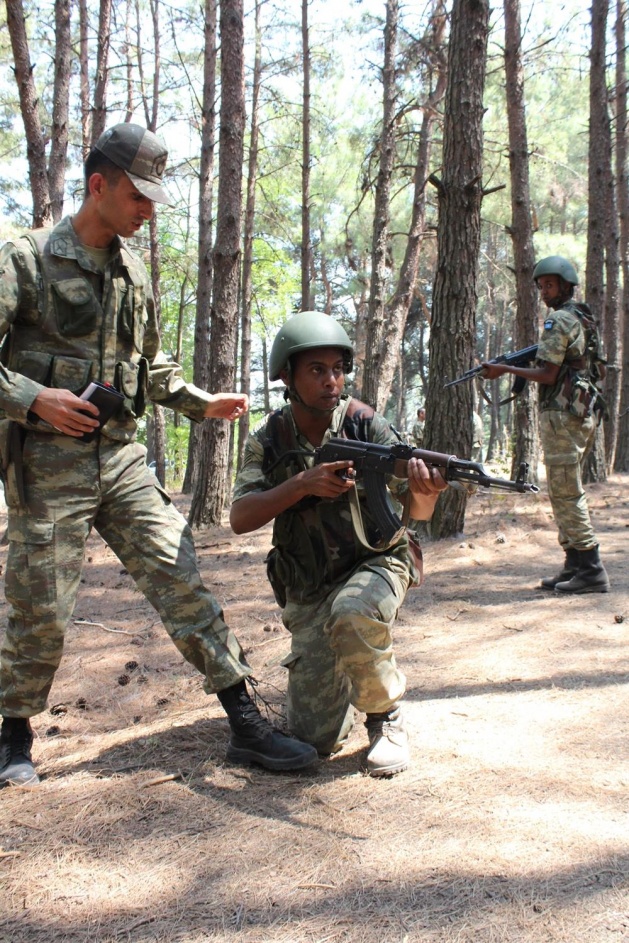 Somalili astsubaylar Balıkesir'de eğitiliyor - 691