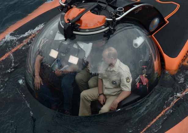 Putin Karadeniz'in derinliklerinde - 12