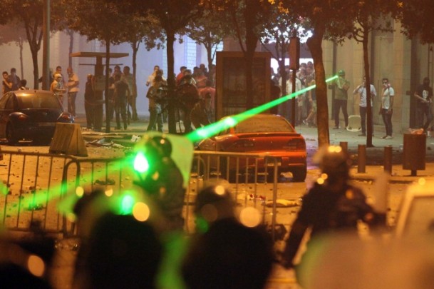 Lübnan'da 'yolsuzluk' ve 'çöp' krizi büyüyor - 679