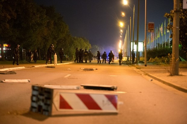 Almanya'nın göbeğinde 'Heil Hitler' sloganları - 8