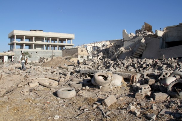 IŞİD bomba yüklü araçlarla saldırdı - 945