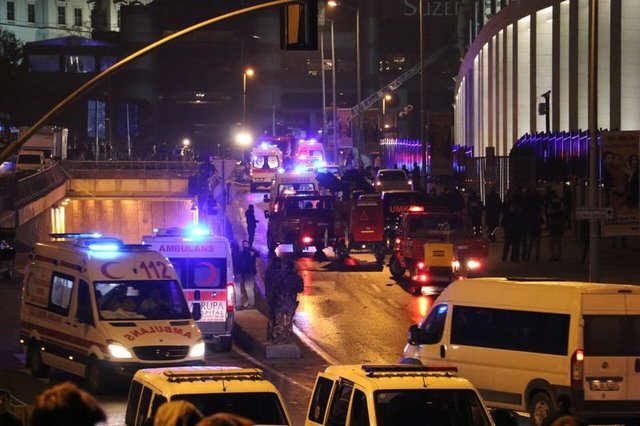 Yırtık ayakkabısıyla yürekleri sızlatmıştı...  Türkiye o çocuğa sahip çıktı! - 2