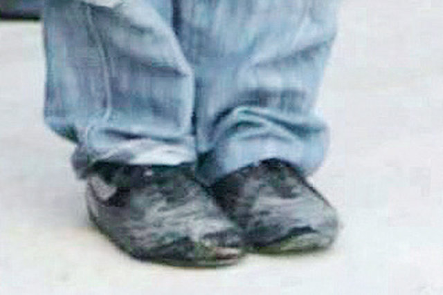 Yırtık ayakkabısıyla yürekleri sızlatmıştı...  Türkiye o çocuğa sahip çıktı! - 6